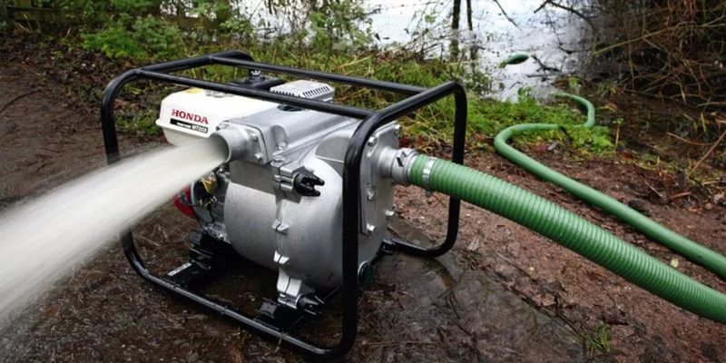 Мотопомпа для откачки воды Мотопомпа для откачки воды