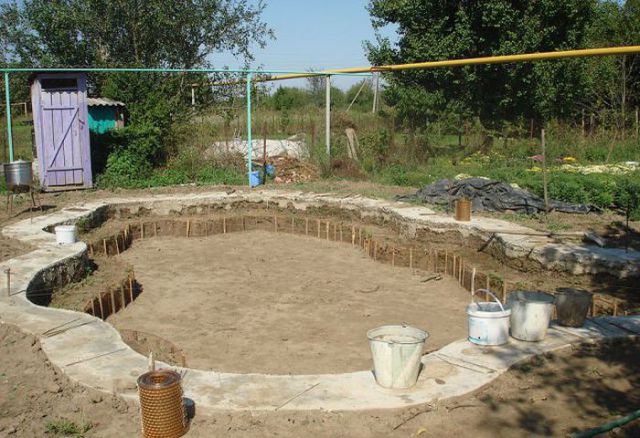 a_homebuilt_swimming_pool_thats_pretty_awesome_640_05