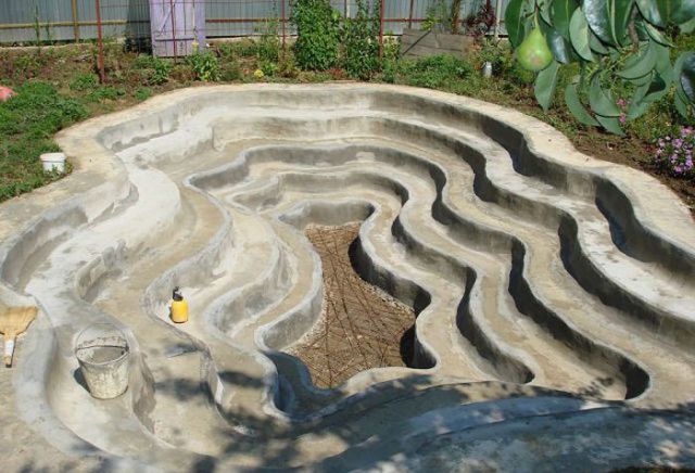 a_homebuilt_swimming_pool_thats_pretty_awesome_640_15