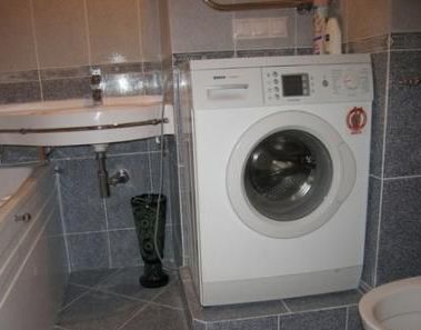 Справиться с установкой стиральной машины можно самостоятельно