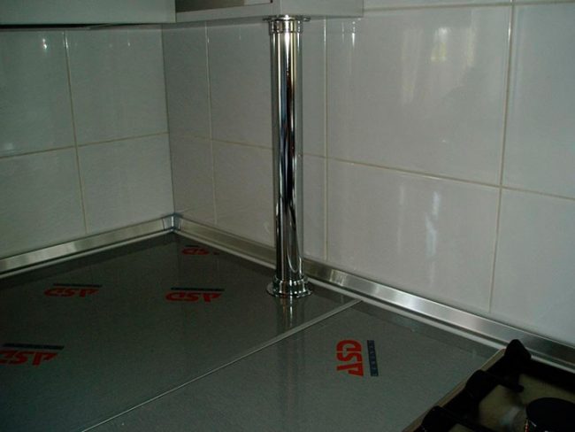 Маскировка газовой трубы