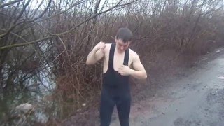 как одевать гидрокостюм 4 марта 2016 года открыл купальный сезон how to wear a wetsuit