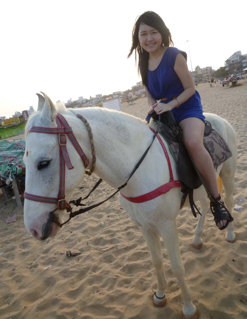 Celes horseback riding at Elliot