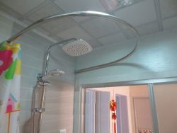 Карниз для ванной